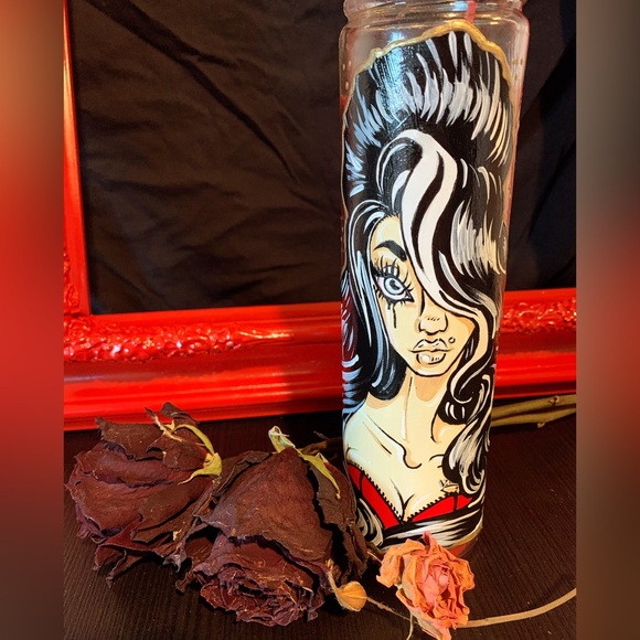 Amy Whinehouse Icon Candle - Picture 3 of 5